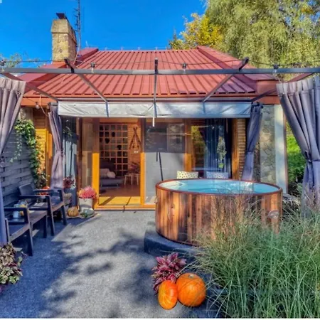 Strozowka Ski&spa Nad Rzeka Z Ogrodem I Jacuzzi,narty. Stroza (Myslenice)