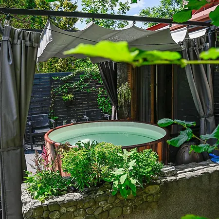 Strozowka Ski&spa Nad Rzeka Z Ogrodem I Jacuzzi,narty. Chalet Stroza (Myslenice)
